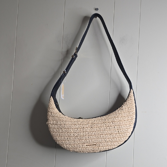 MICHEAL Micheal Kors Avra Medium Hand Crocheted Leather Bag - Picture 3 of 16